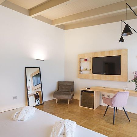Uefio - Luxury Suites Monte di Procida Exteriör bild